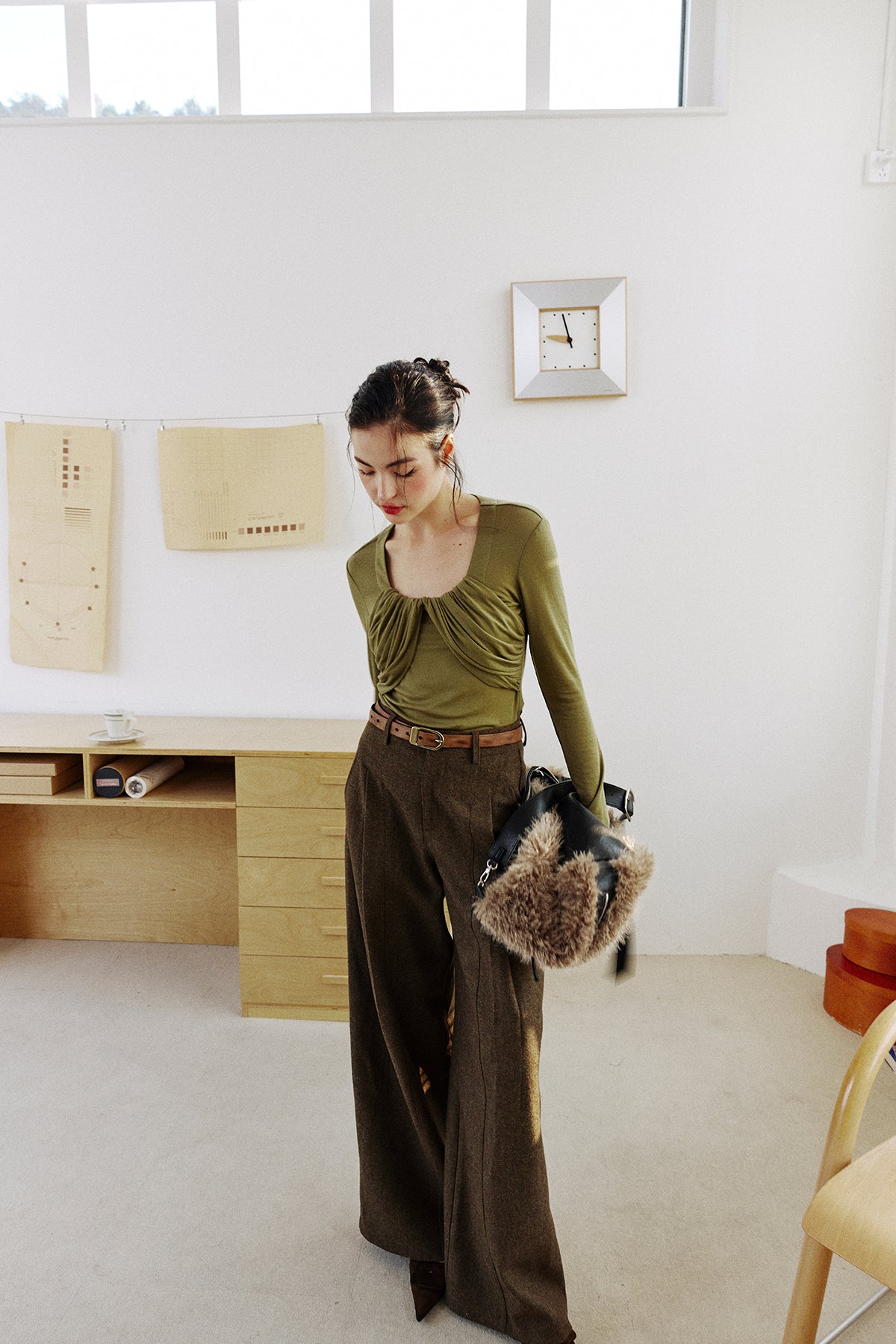 Tucked Wide-Leg Pants_BDHL7996