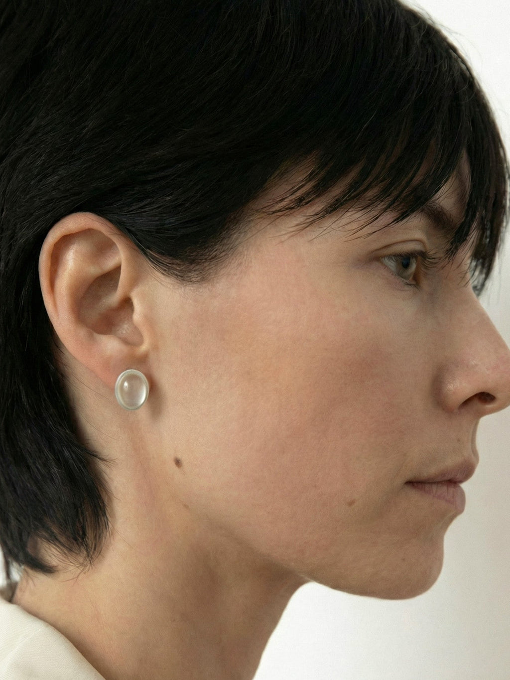 White Agate Oval Stud Earrings_BDHL8463