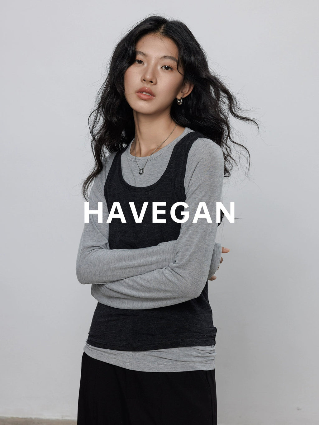 Round-Neck Vest Or Long-Sleeved T-Shirt_BDHL7778