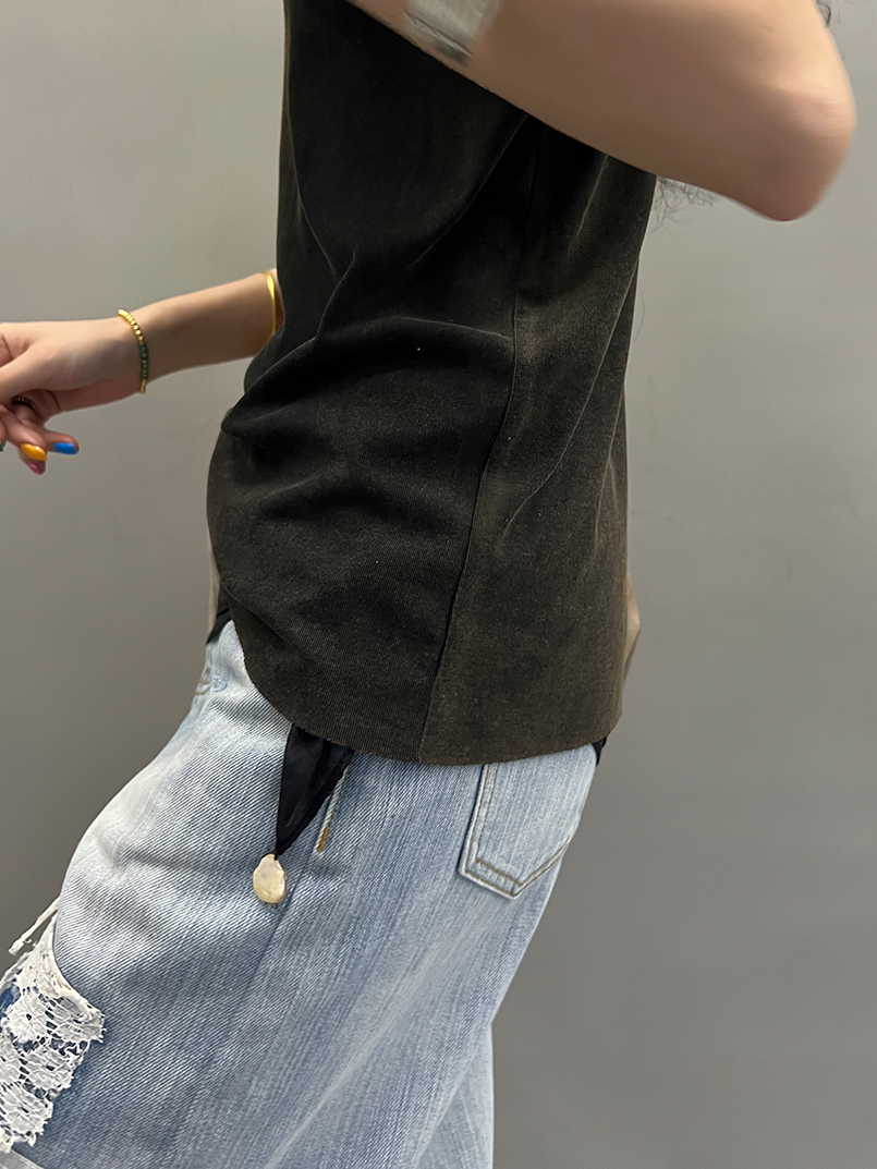 Slimline V-Neck T-Shirt_BDHL7543