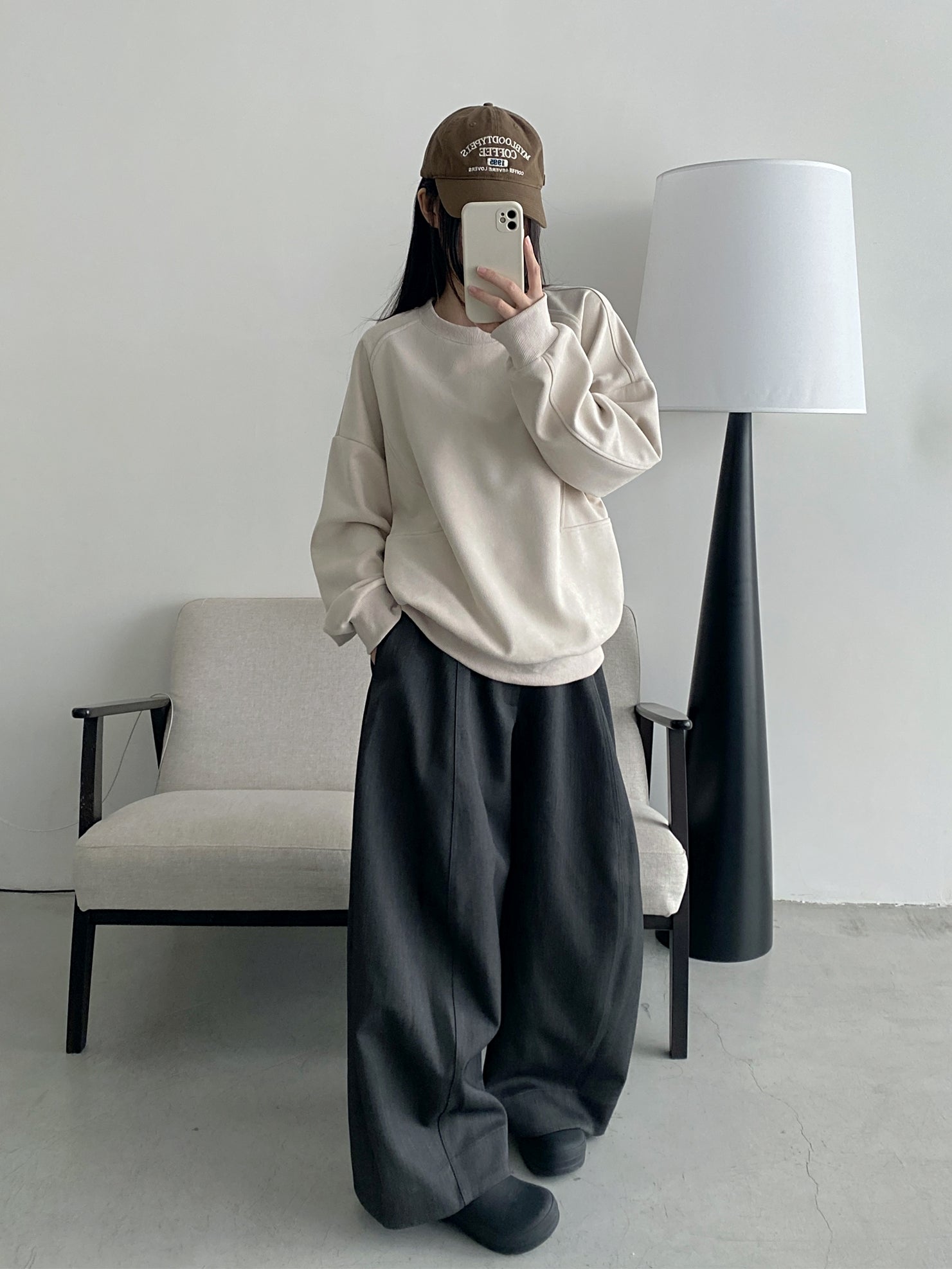 3D Patterned Silhouette Pants_BDHL7820