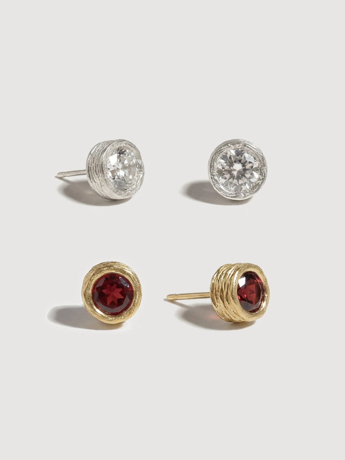 Bezel Stone Stud Earrings_BDHL8466