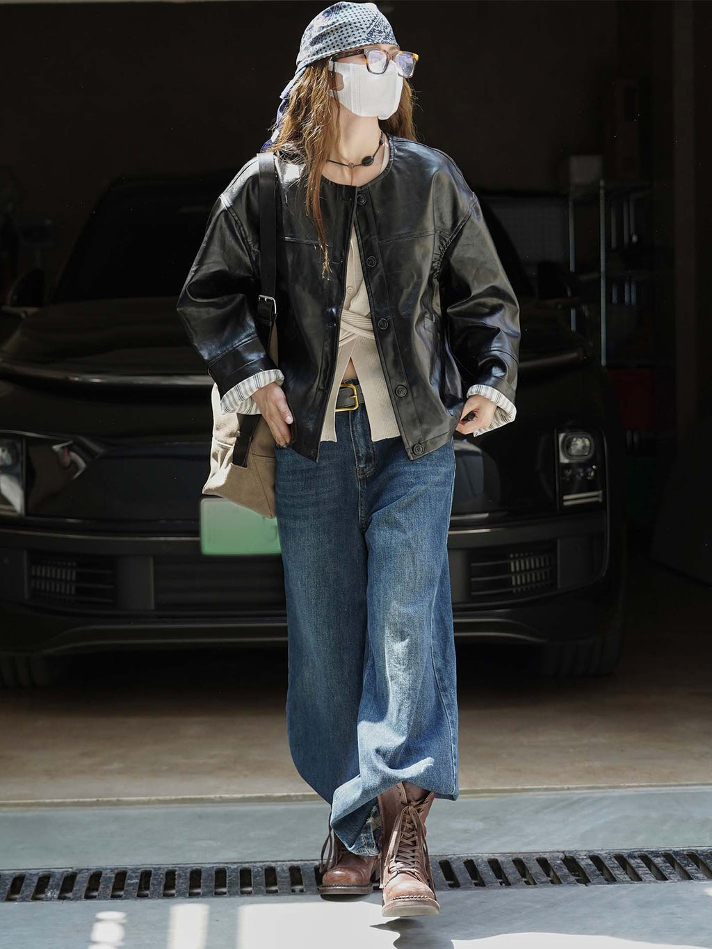 Collarless Leather Jacket_BDHL7771