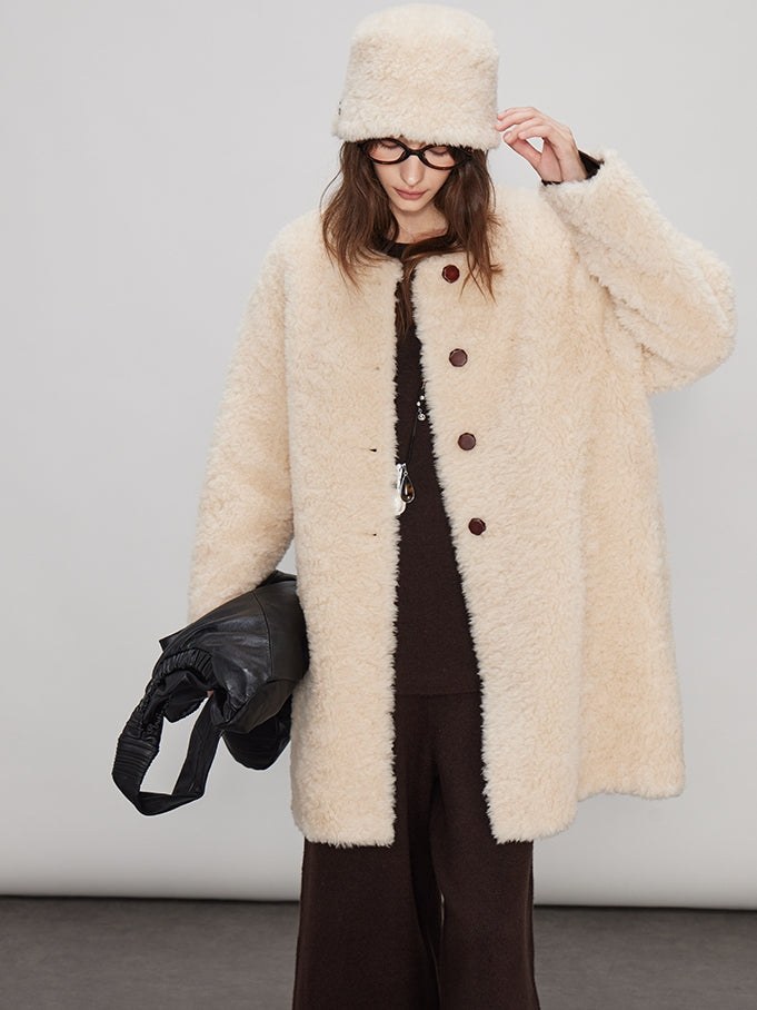 Fluffy Collarless Coat_BDHL7940