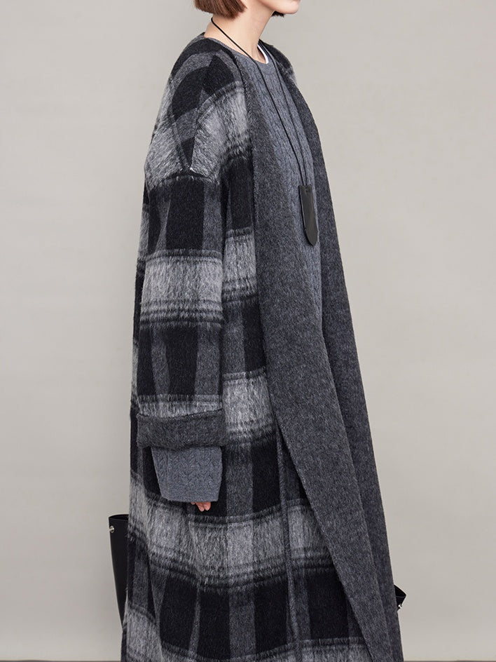 Plaid V-Neck Long Coat_BDHL6605