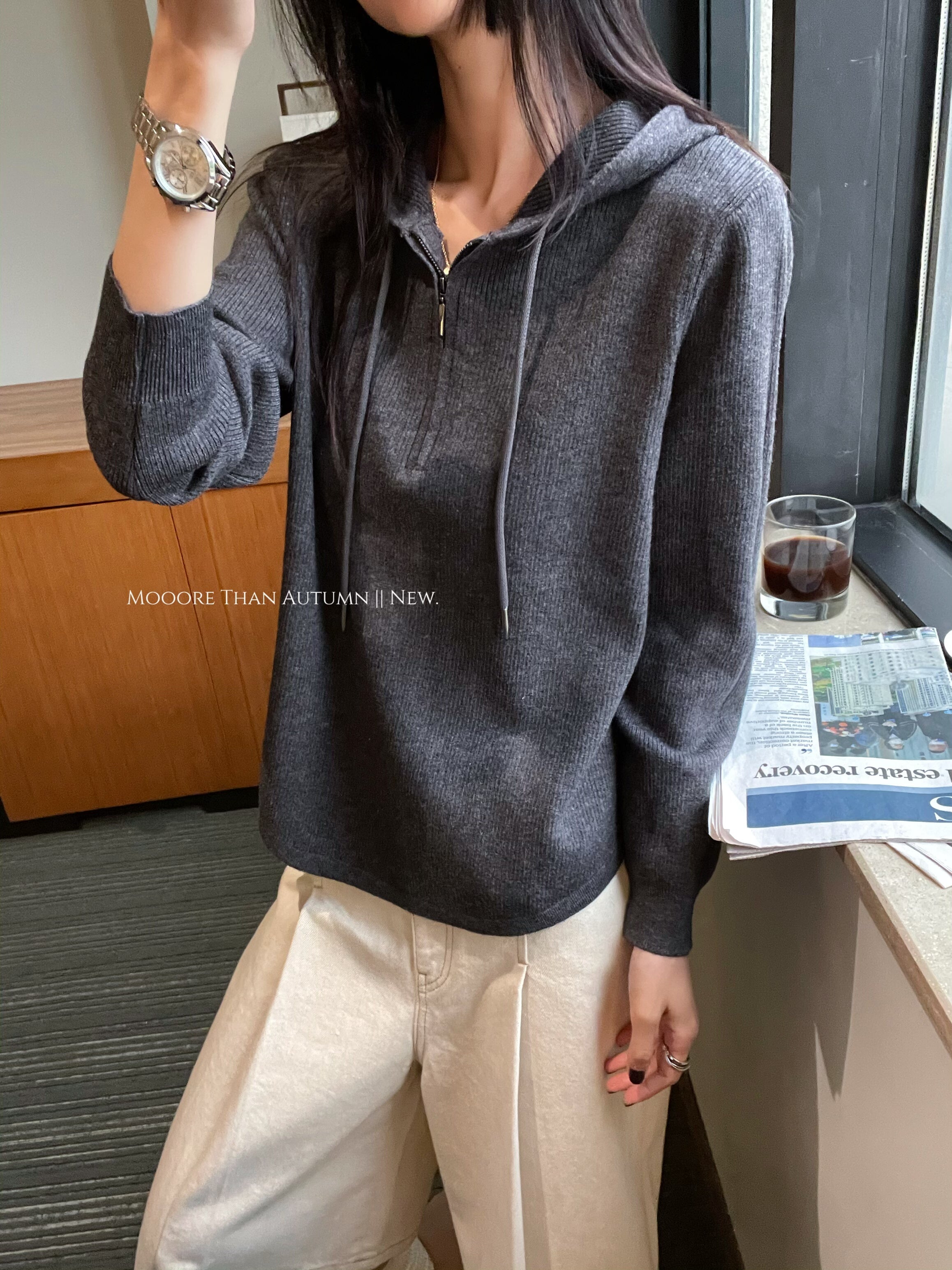 Hooded Half-Zip Knit Tops_BDHL7850