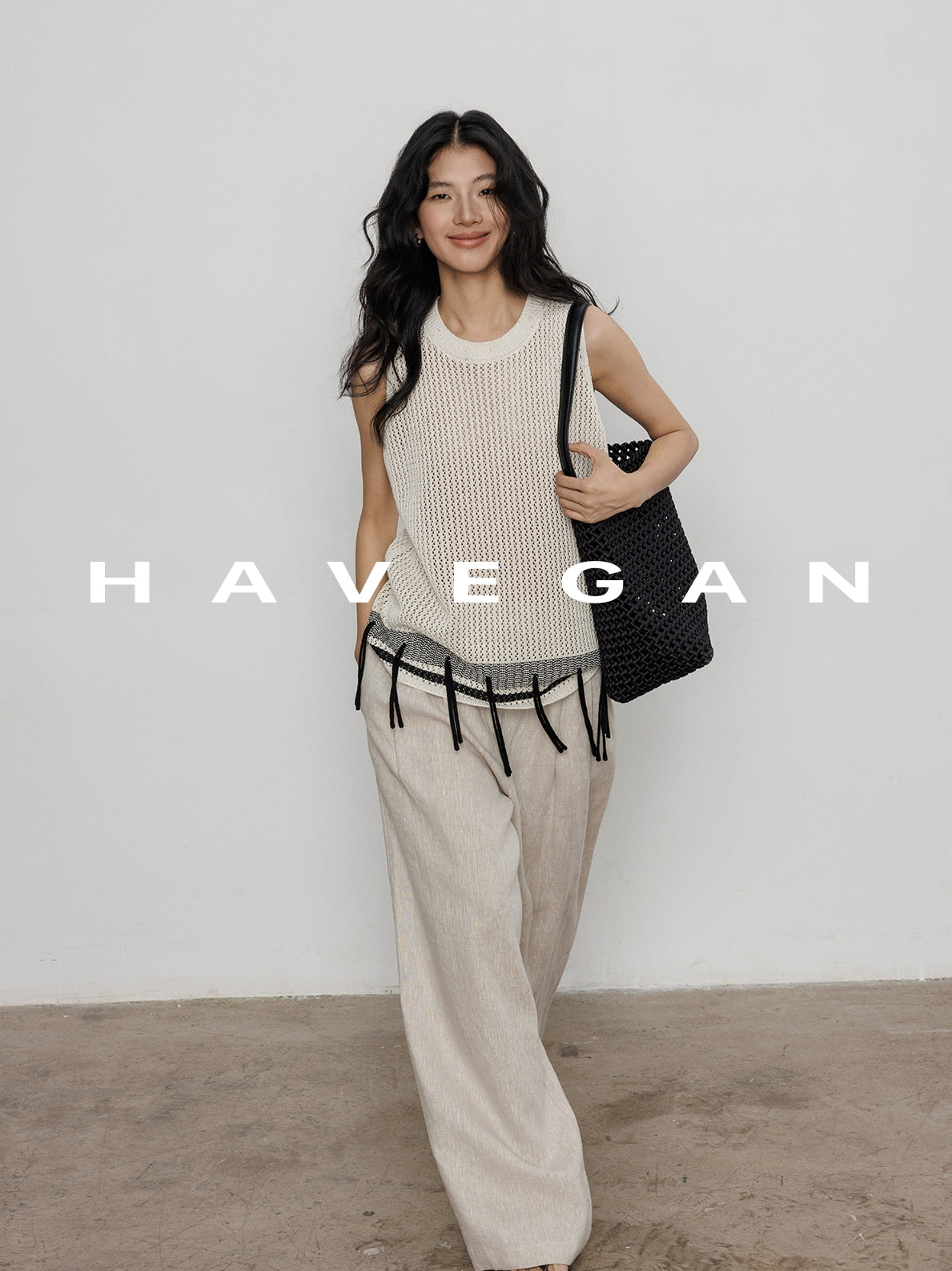 Round Neck Silk Knitted Vest_BDHL7400