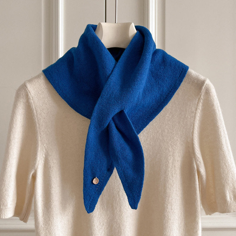 Wool Knit Triangle Scarf_BDHL8480