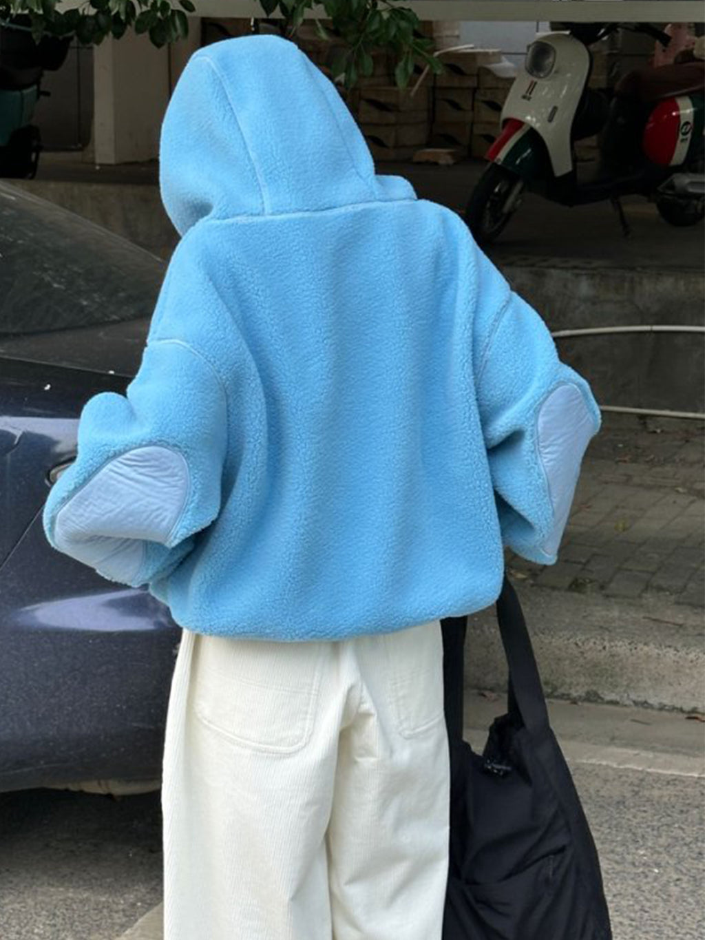 Thick Silhouette Hooded Fleece_BDHL7775