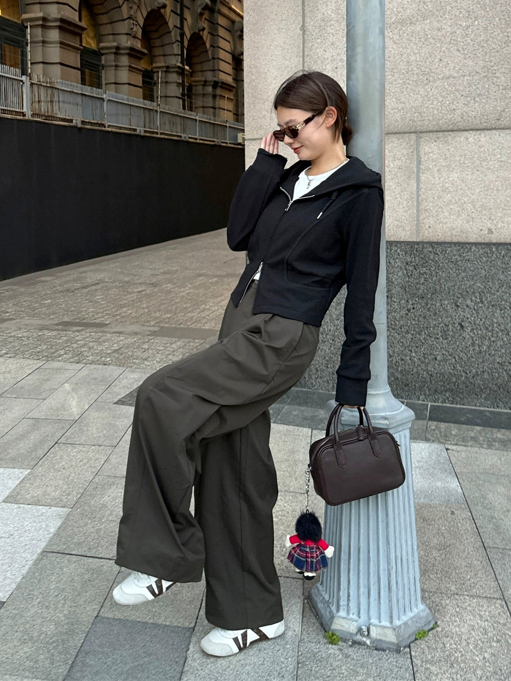 Wide Straight-Leg Pants_BDHL7925