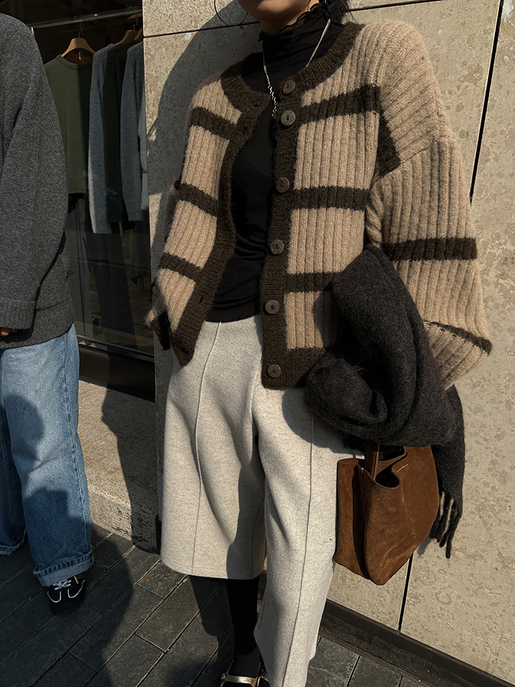 Thick Striped Knitted Cardigan_BDHL6800