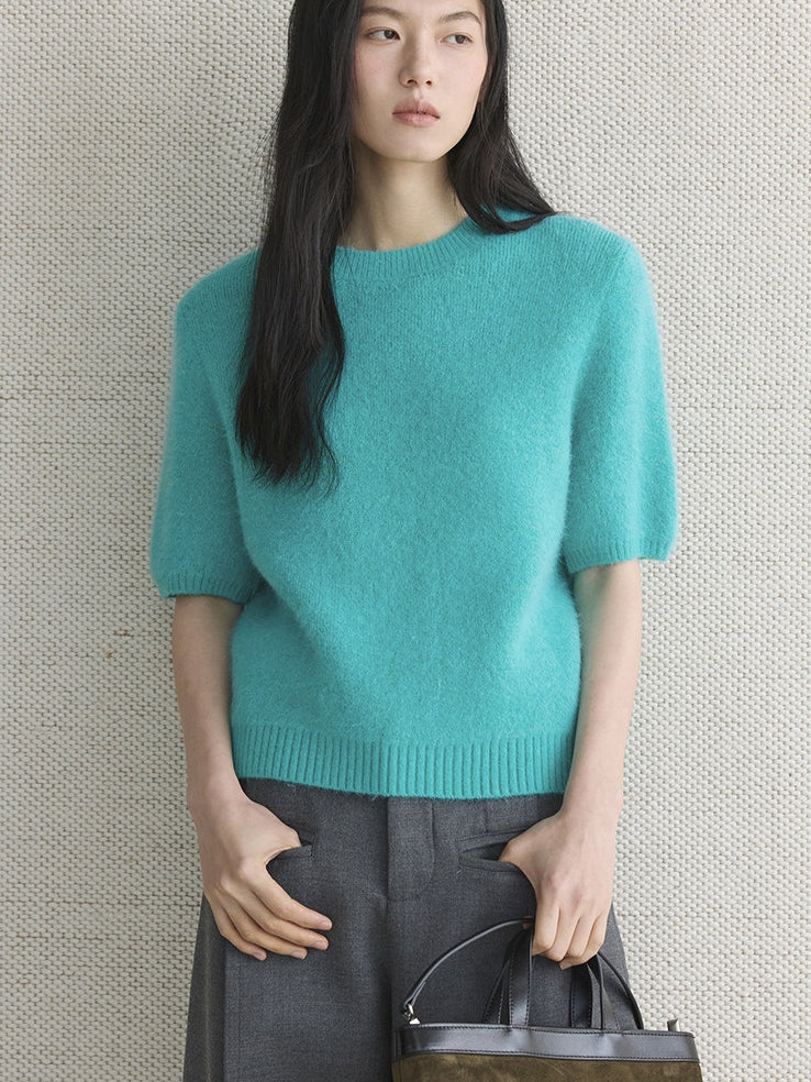 Simple Short-Sleeved Knit Tops_BDHL8149