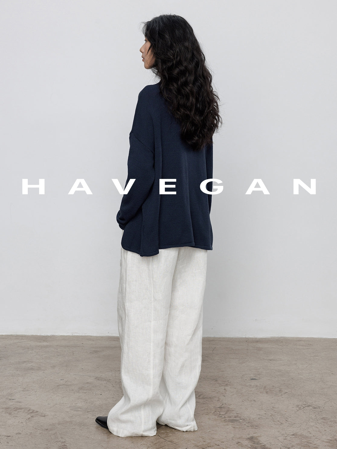 Round-Neck Slit Knit Tops_BDHL7707 