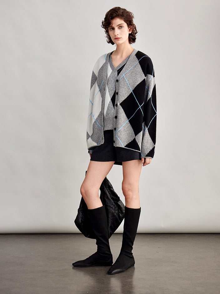 Diamond-Pattern Knitted Vest Or Cardigan_BDHL7995