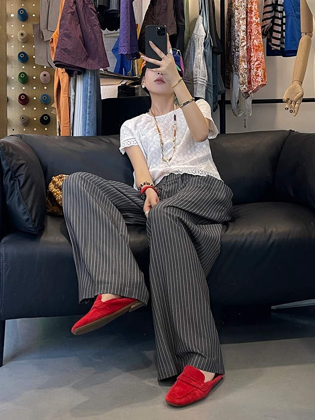 Striped Loose-Fitting Pants_BDHL7403