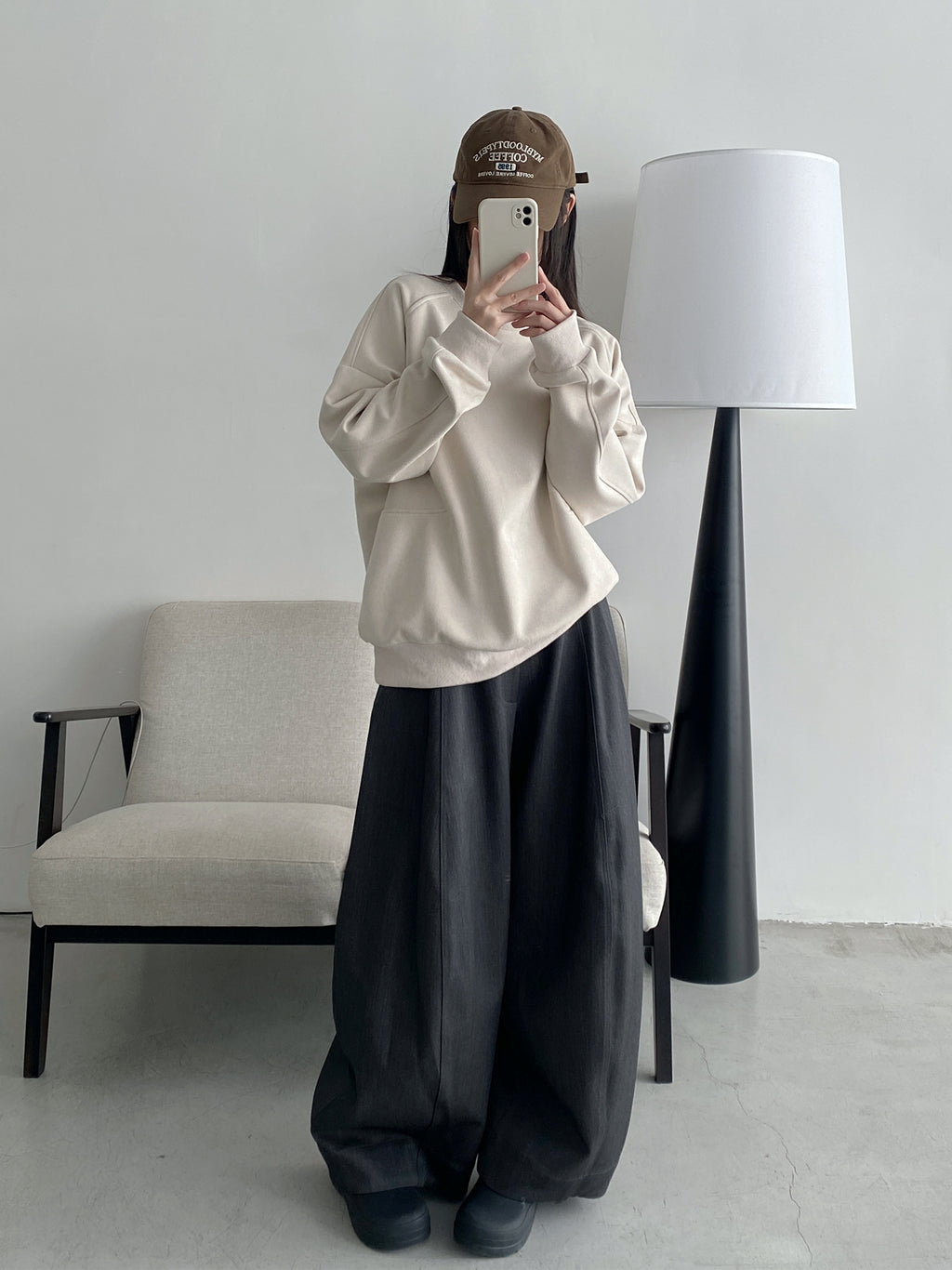 3D Patterned Silhouette Pants_BDHL7820