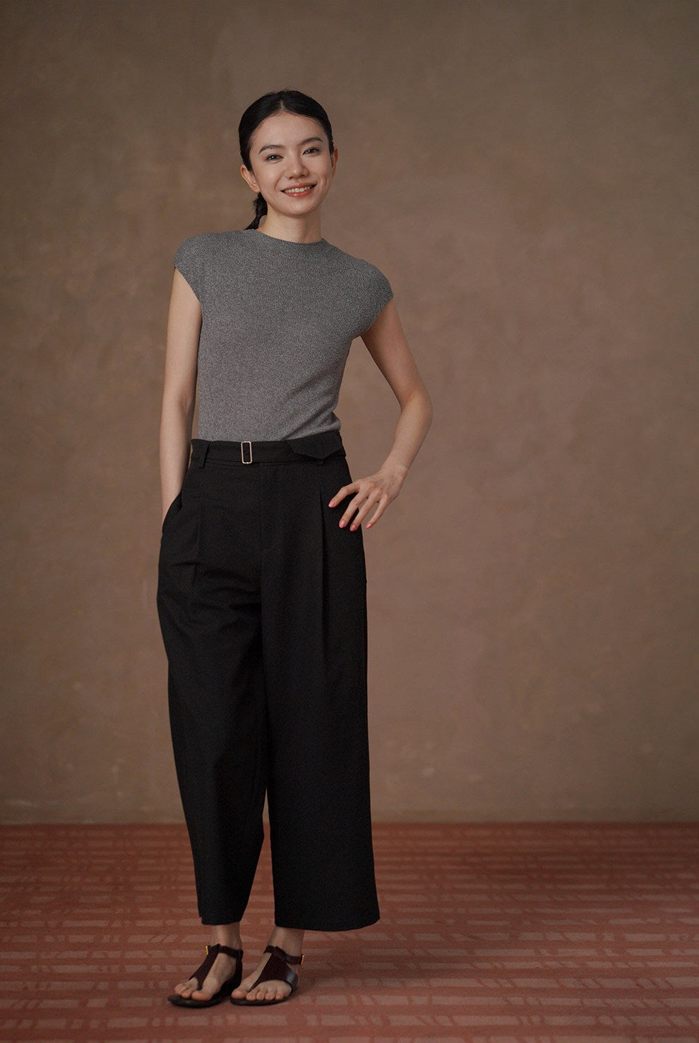 Cap Sleeve Button-Back Knit Top_BDHL8299