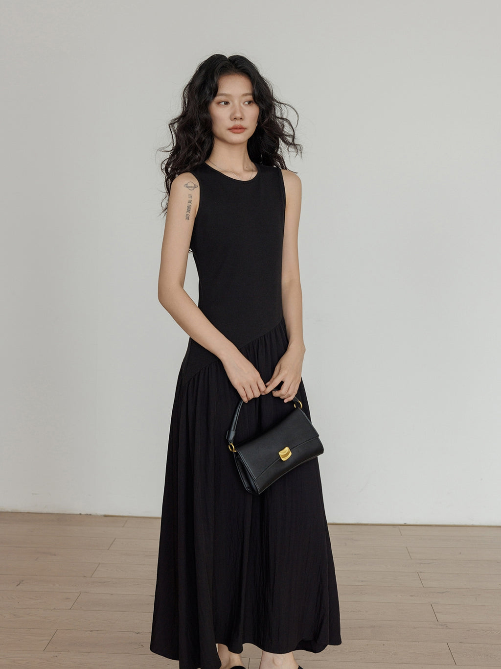 Sleeveless Shirring Knit Dress_BDHL7584