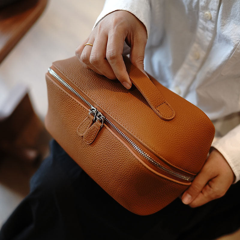 Natural Leather Cylindrical Cosmetic Travel Bag_BDHL8266