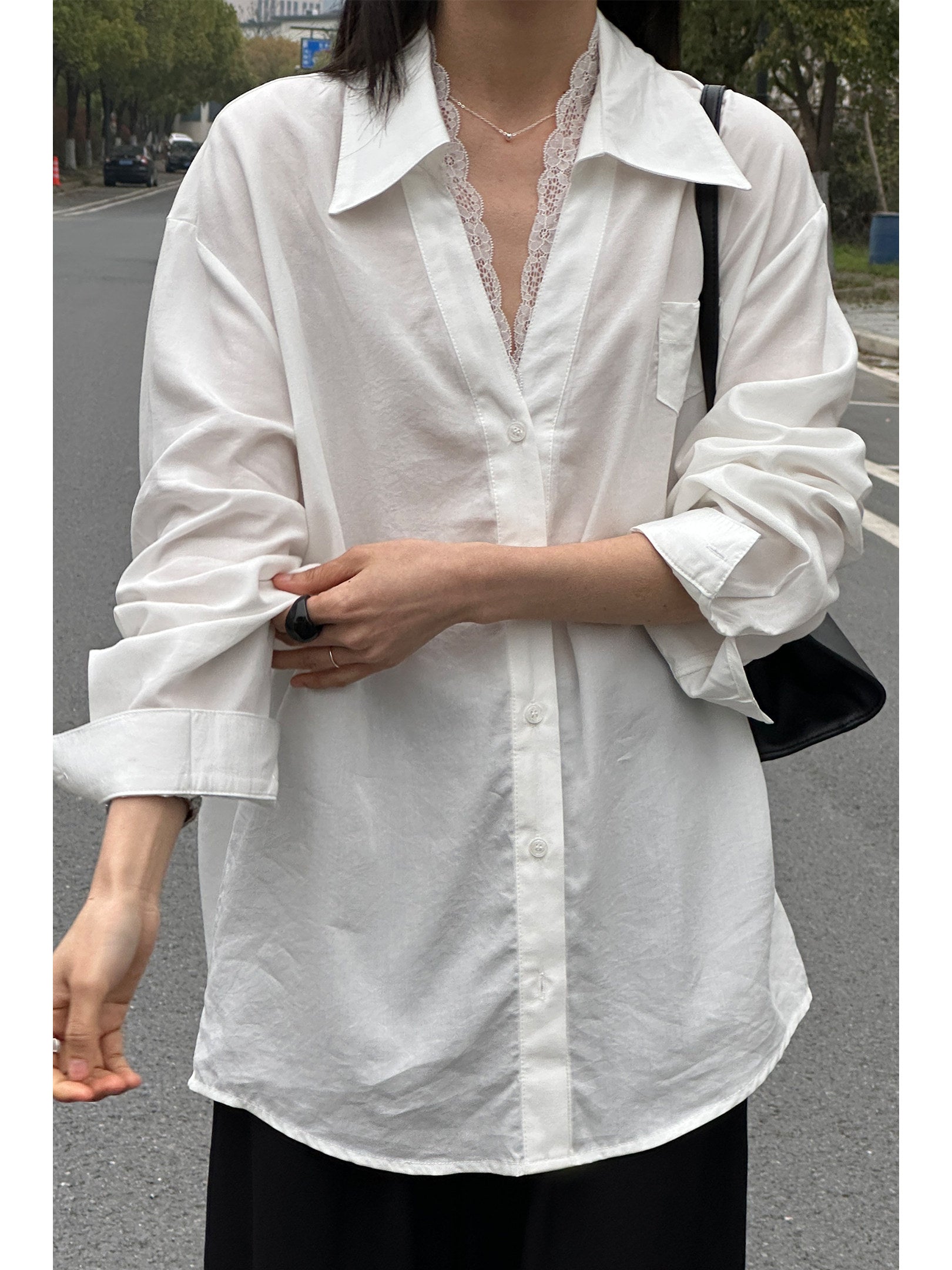 蕾絲拼接馬球領寬鬆襯衫_BDHL8260