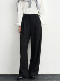 Tucked Straight Suit Pants_BDHL6541