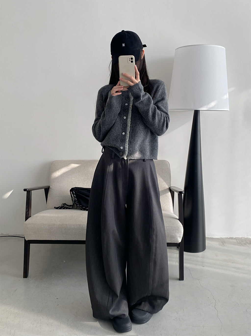 3D Patterned Silhouette Pants_BDHL7820