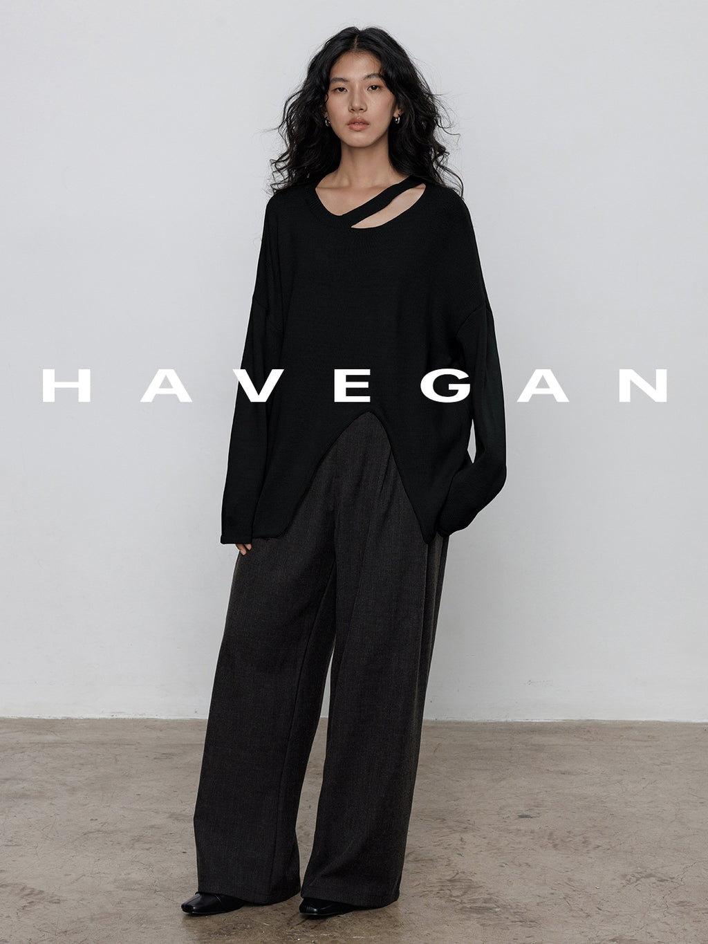 Round-Neck Slit Knit Tops_BDHL7707 