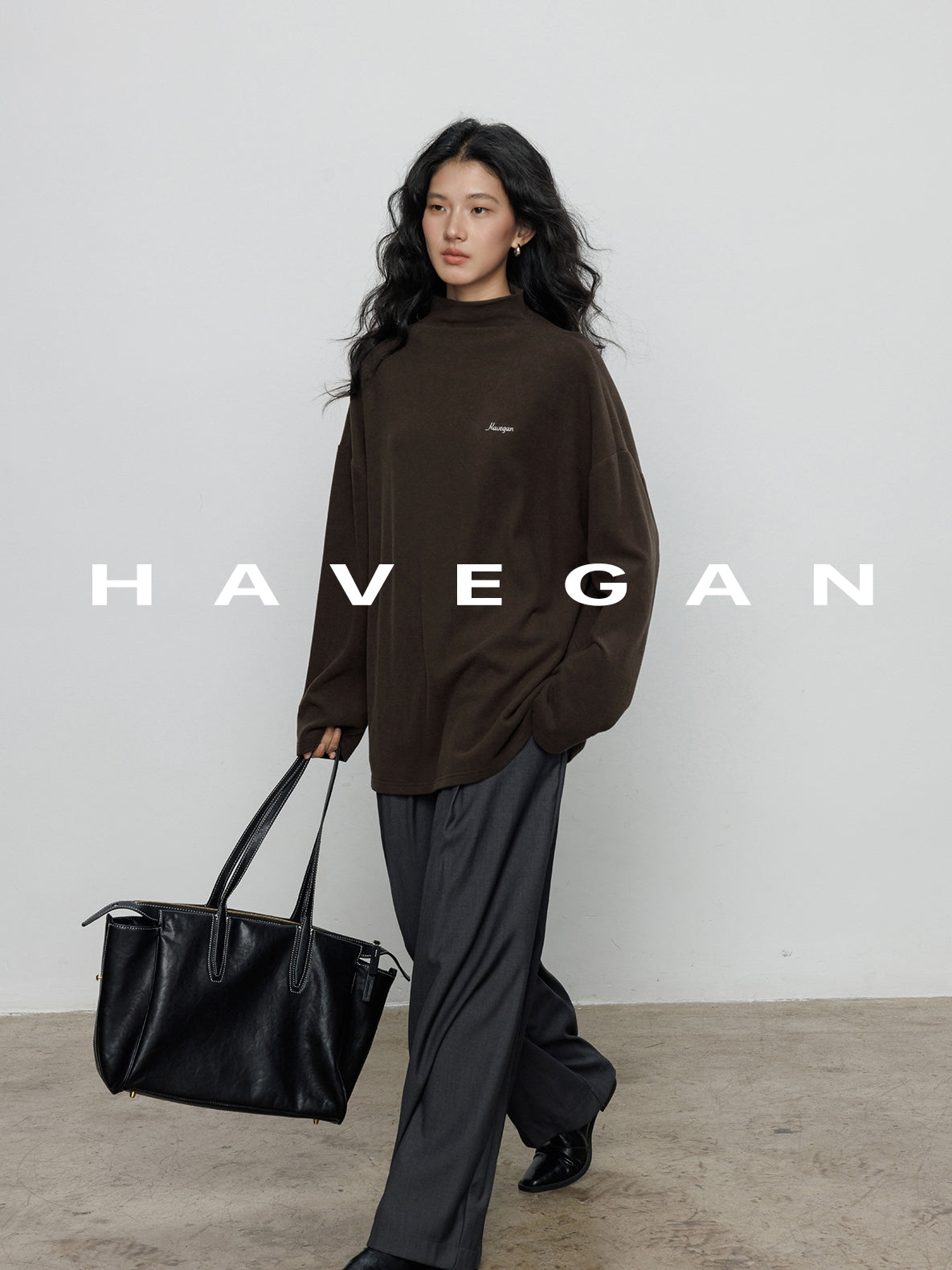 高領刺繡上衣_BDHL7894