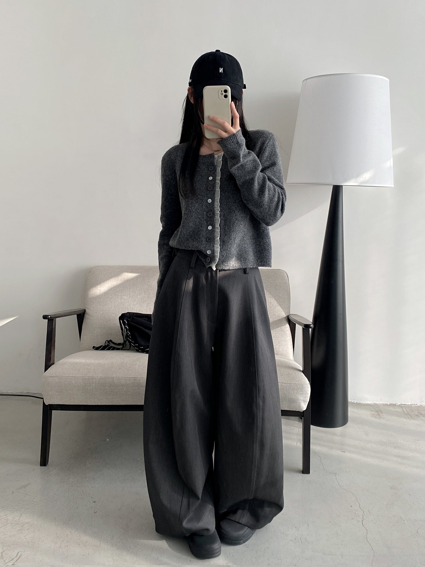 3D Patterned Silhouette Pants_BDHL7820