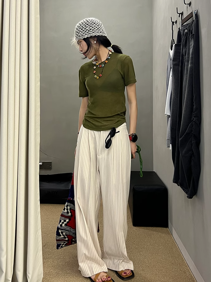 Slightly Transparent T-Shirt_BDHL7410