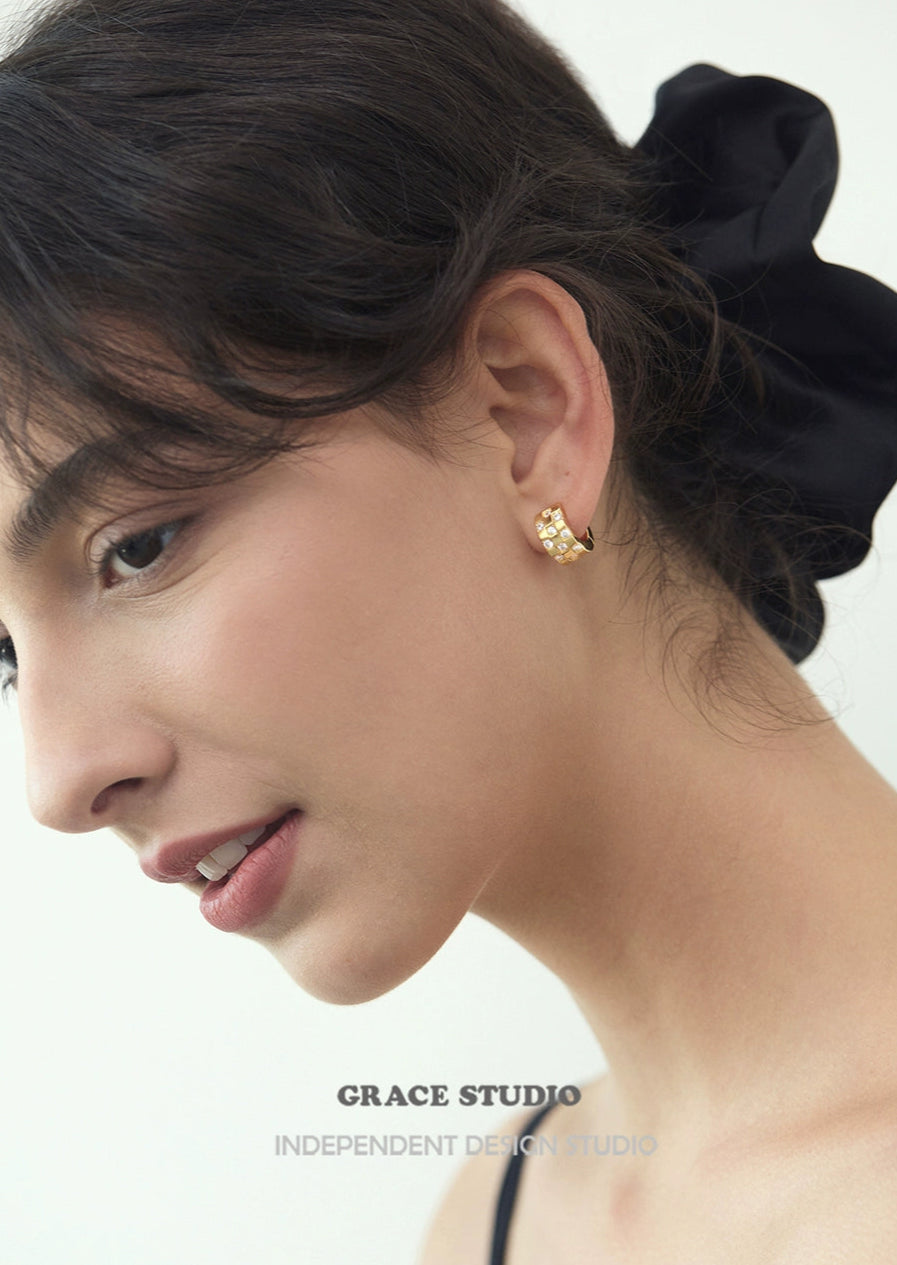 Checkerboard Metal pierced earrings_BDHL7681