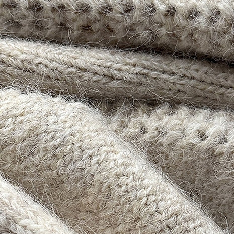 Off-The-Shoulder Knit Tops_BDHL8136