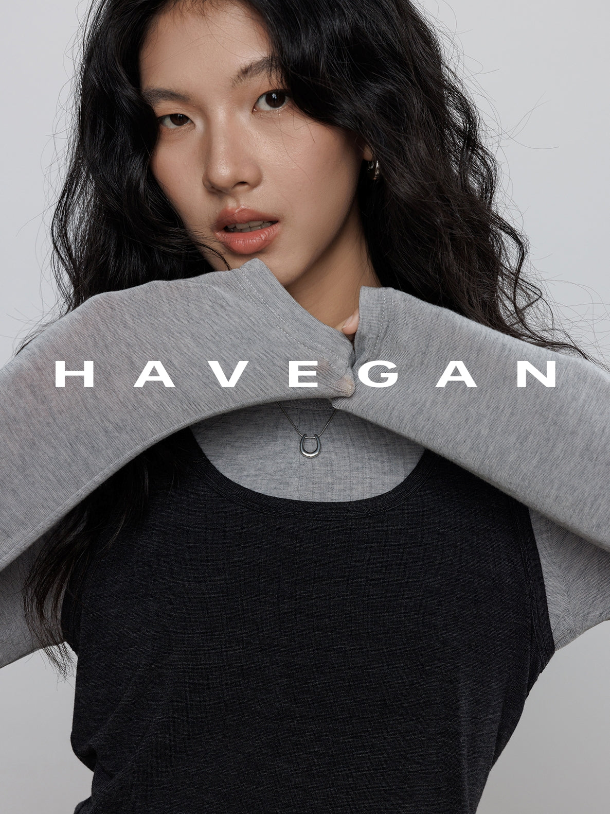 Round-Neck Vest Or Long-Sleeved T-Shirt_BDHL7778