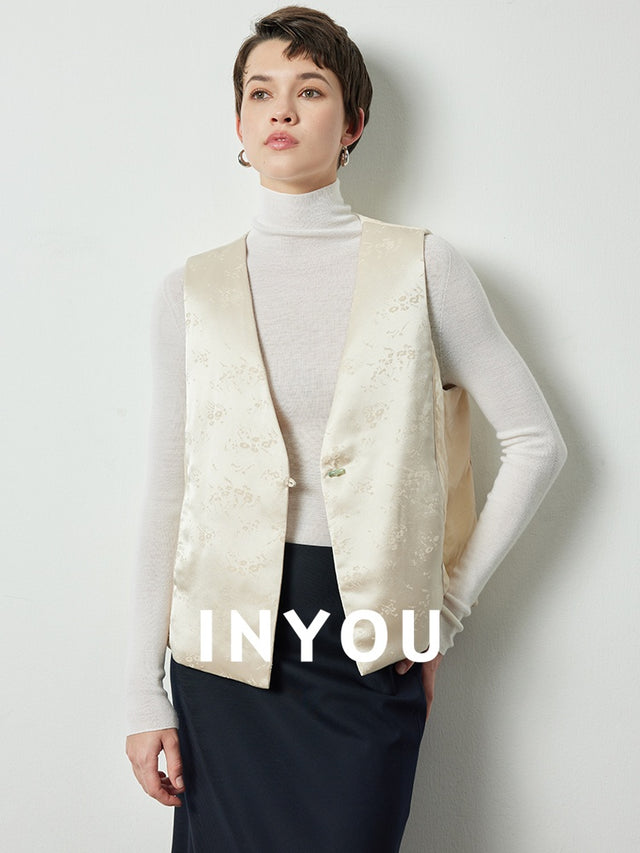 V-Neck Gilets And Round-Neck Gilets_BDHL6497