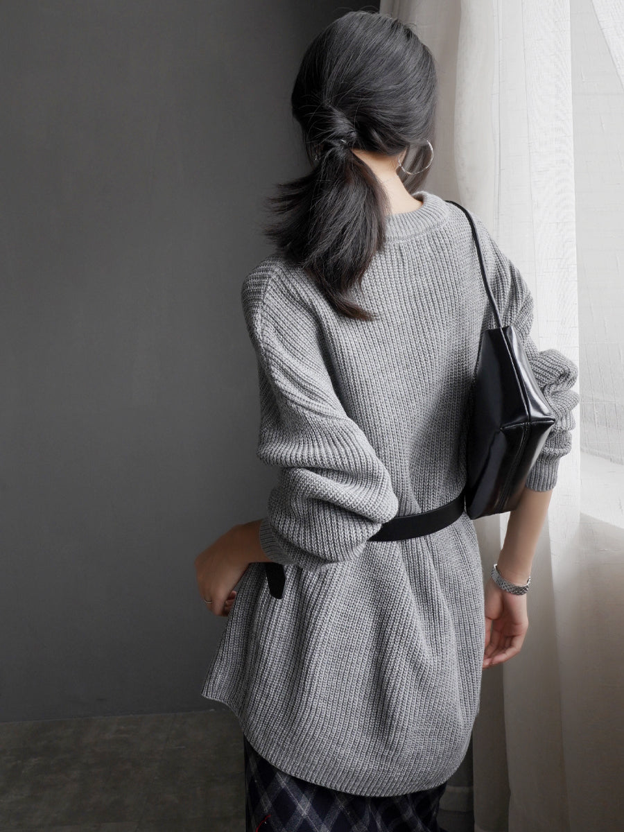 Crew-Neck Loose-Fit Knit Tops_BDHL7932