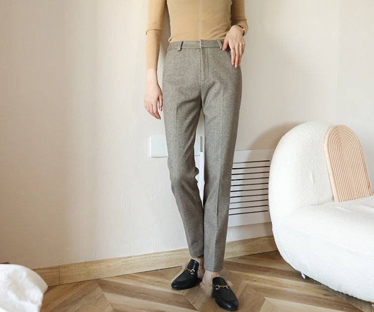 Standard and cropped straight pants_BDHL5356