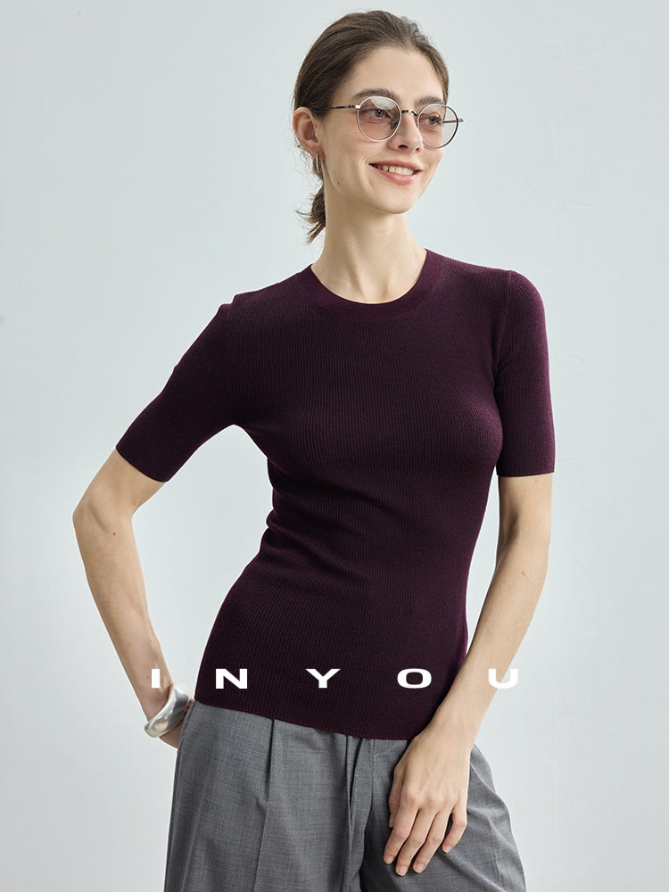Round-Neck Seamless Slim-Fit Tops_BDHL7715