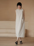 Off-White Wide-Pocket Sleeveless Dress_BDHL8289