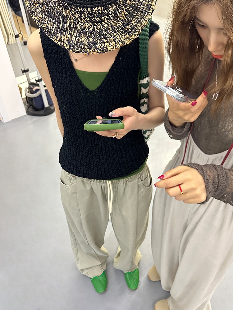 鏤空針織無袖上衣_BDHL7346