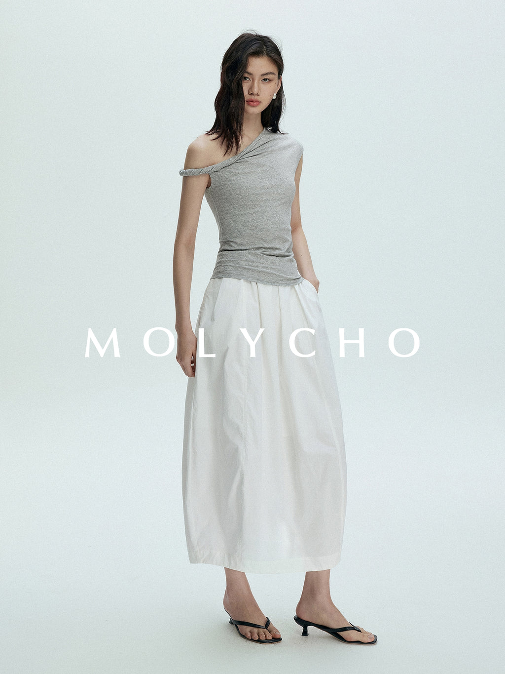 Asymmetric Off-The-Shoulder Tops_BDHL7389