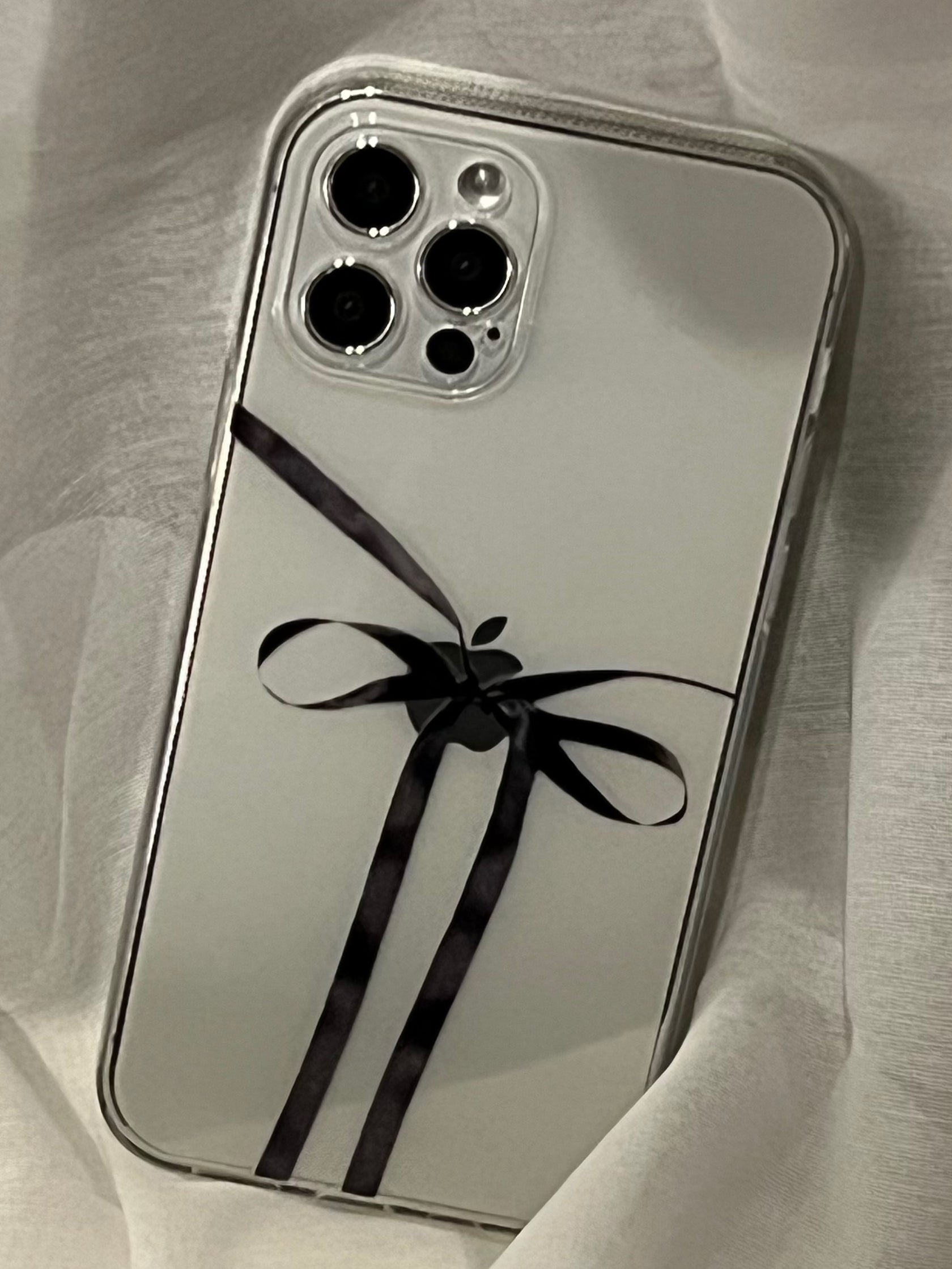 iPhone 手機殼黑色絲帶設計_BDHL7830