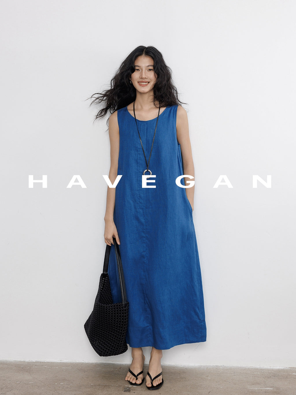 Round Neck Sleeveless Dress_BDHL7585