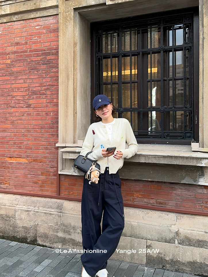 Relaxed-Fit Curved Cargo Pants_BDHL8011