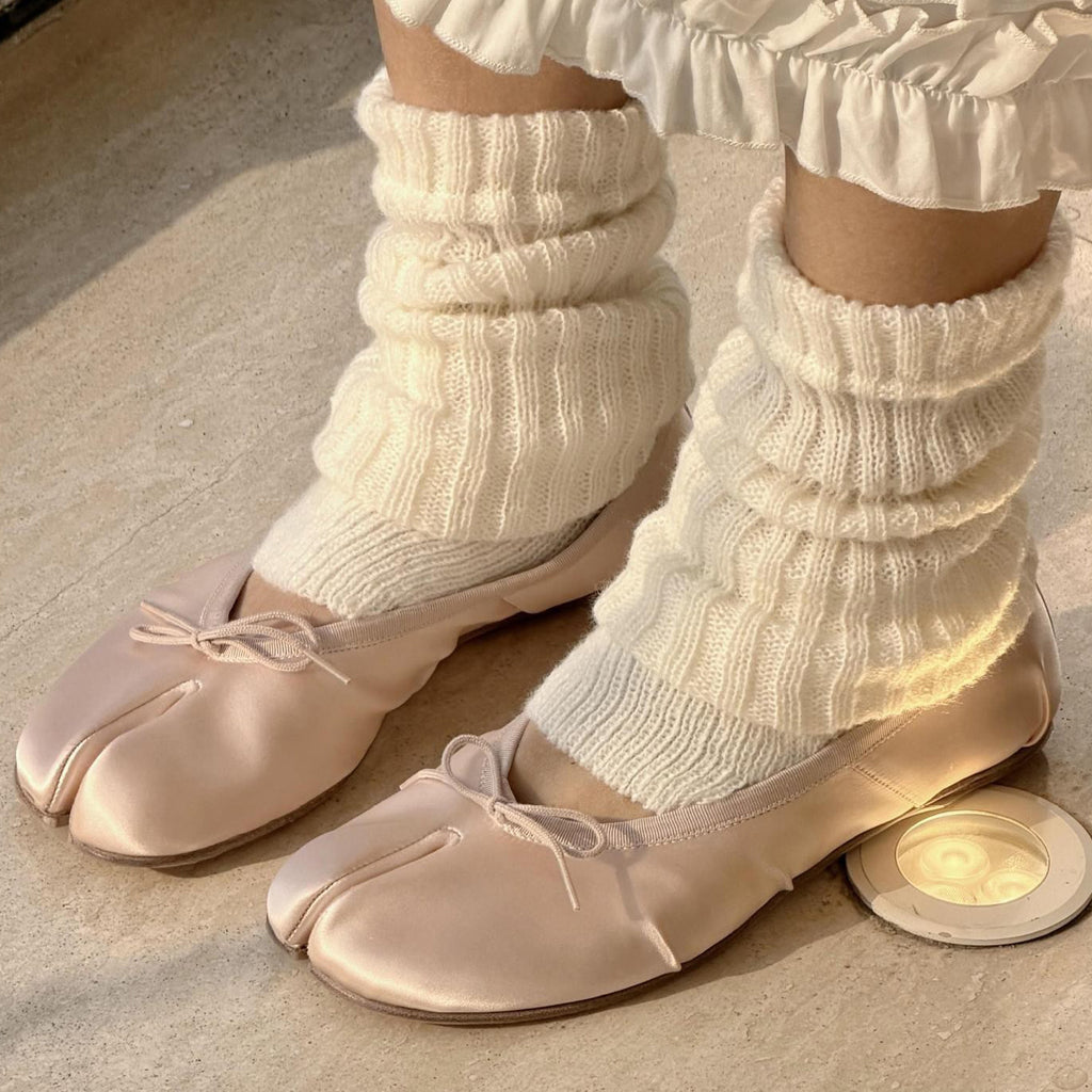 Satin Bow Split-Toe Ballet Shoes_BDHL8368