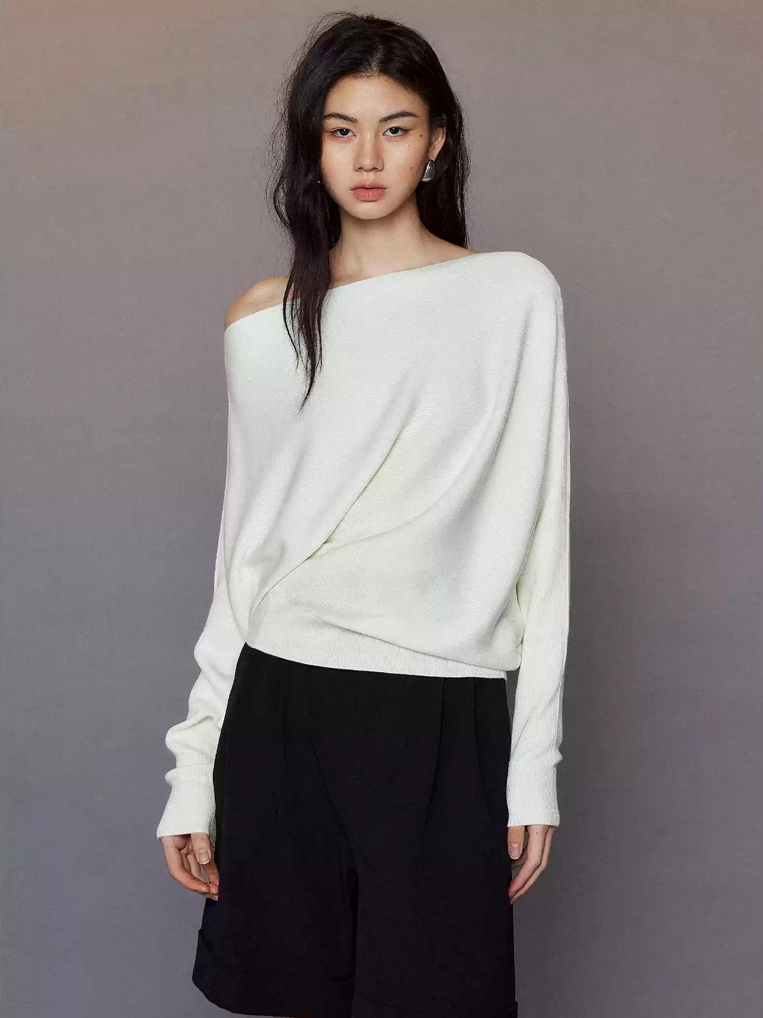 Asymmetrical Off-Shoulder Tops_BDHL6782