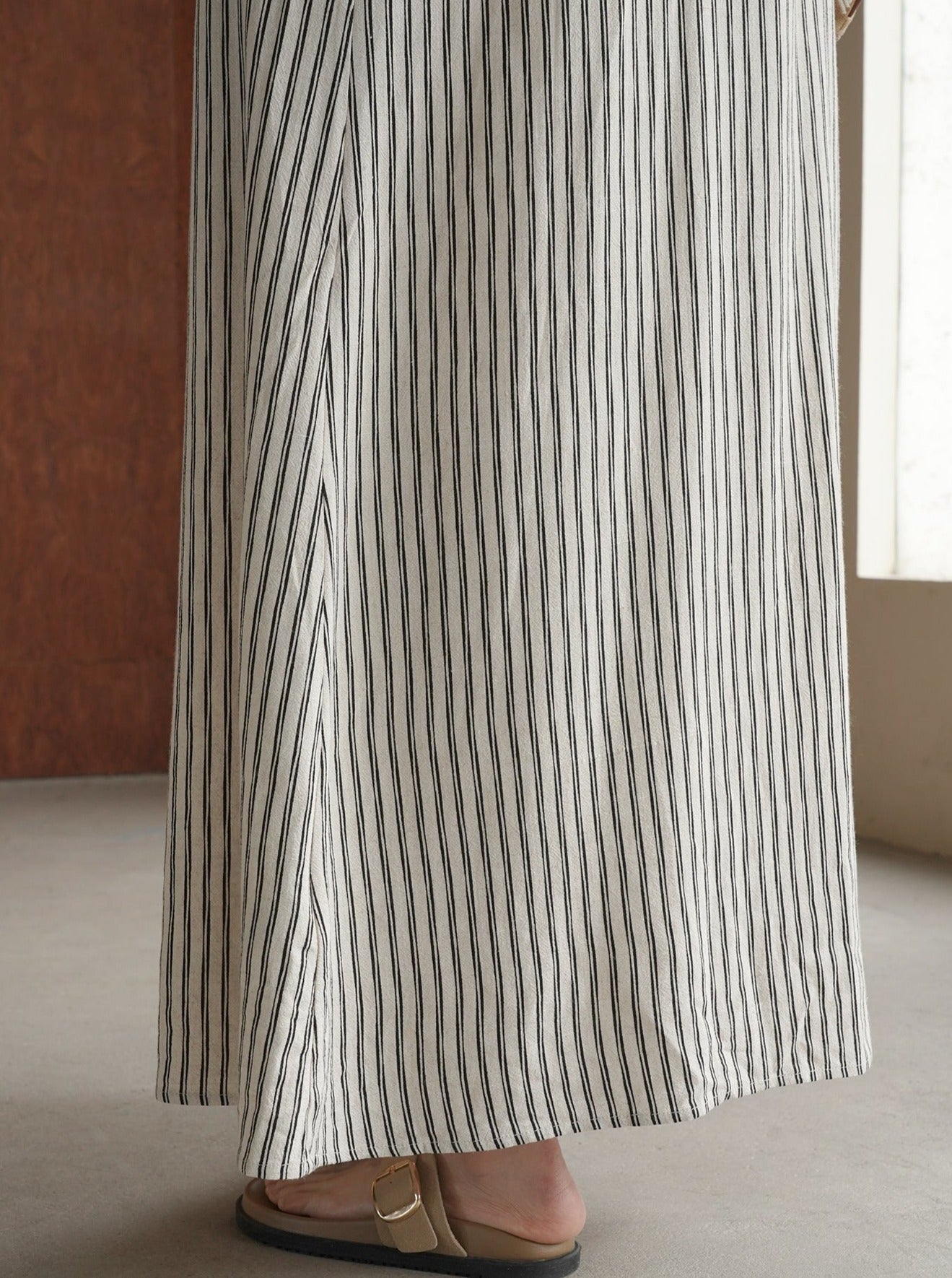 Striped Halter Neckline Dress_BDHL6199