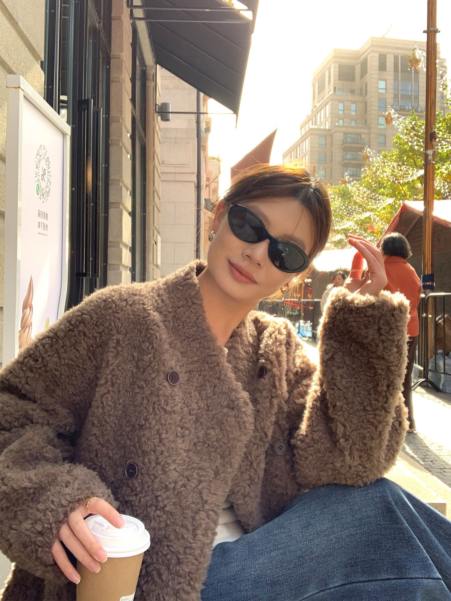 Double-Breasted Fur Coat_BDHL8047