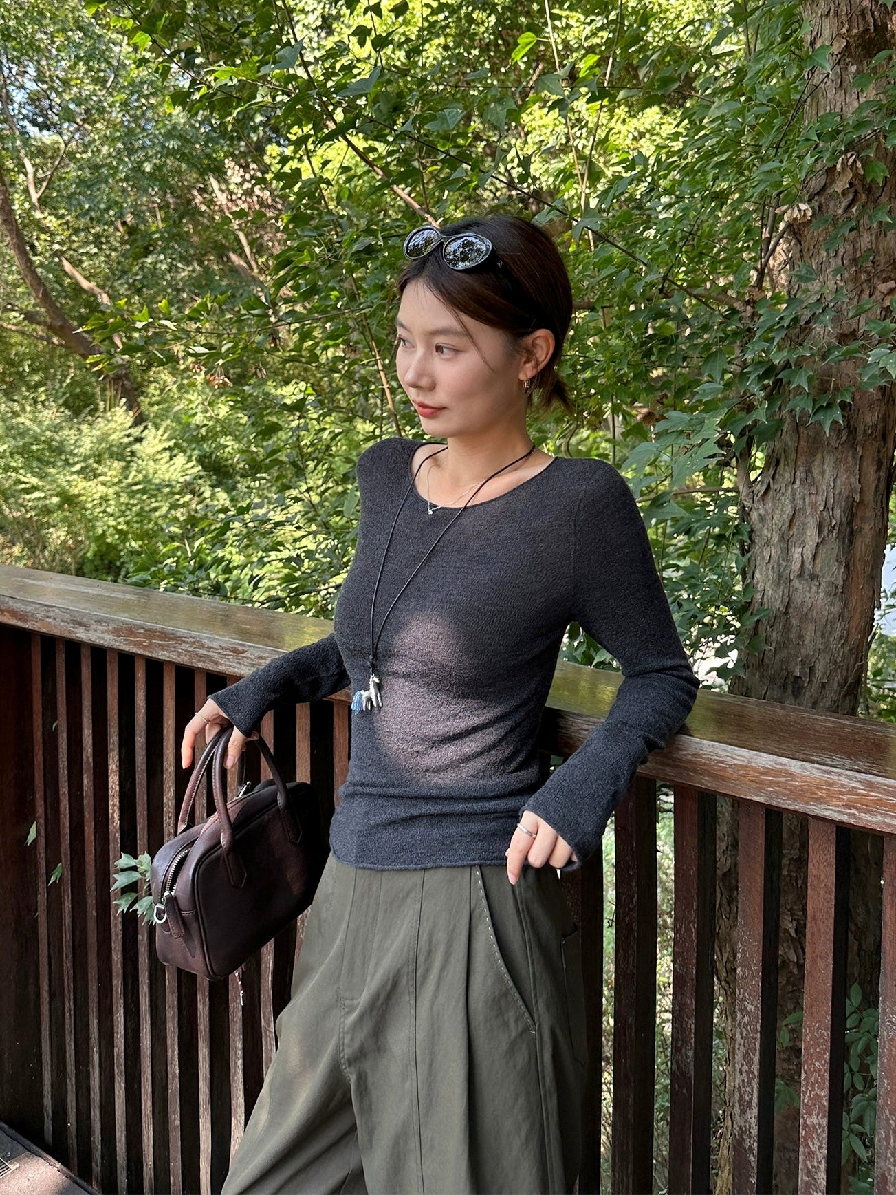 Round-Neck Stretch Slim-Fit Top_BDHL7845