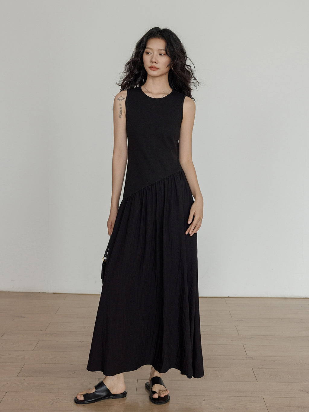 Sleeveless Shirring Knit Dress_BDHL7584