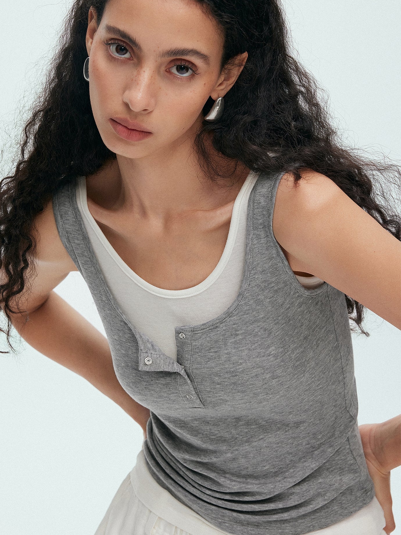 Henry Neck Tank Top Or White Tank Top_BDHL7515